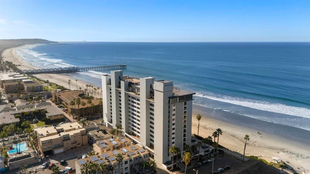 Photo of 4767 Ocean Blvd Blvd #903, San Diego, CA 92109 (MLS # 260002749SD)