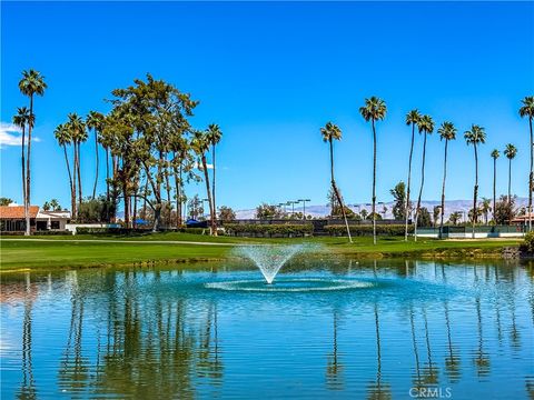 Photo of 74 Avenida Las Palmas, Rancho Mirage, CA 92270 (MLS # OC26061709)