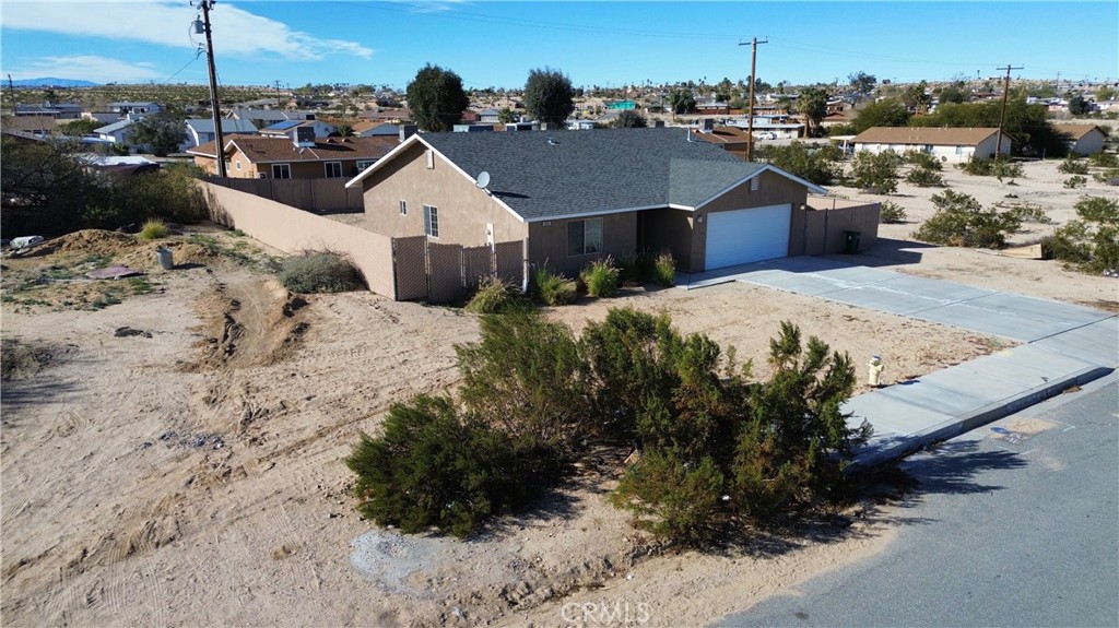 6352 Smoketree Avenue