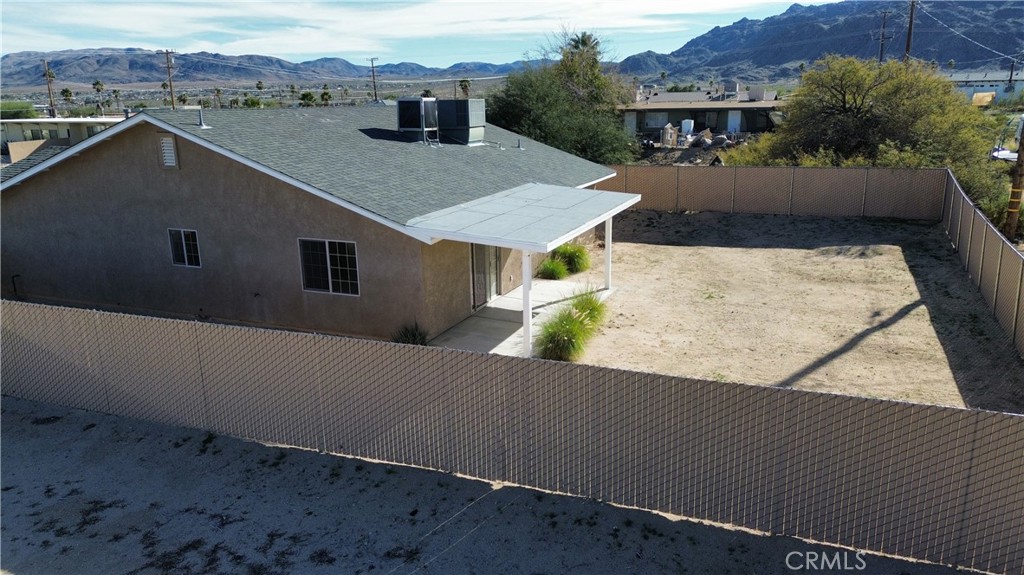6352 Smoketree Avenue