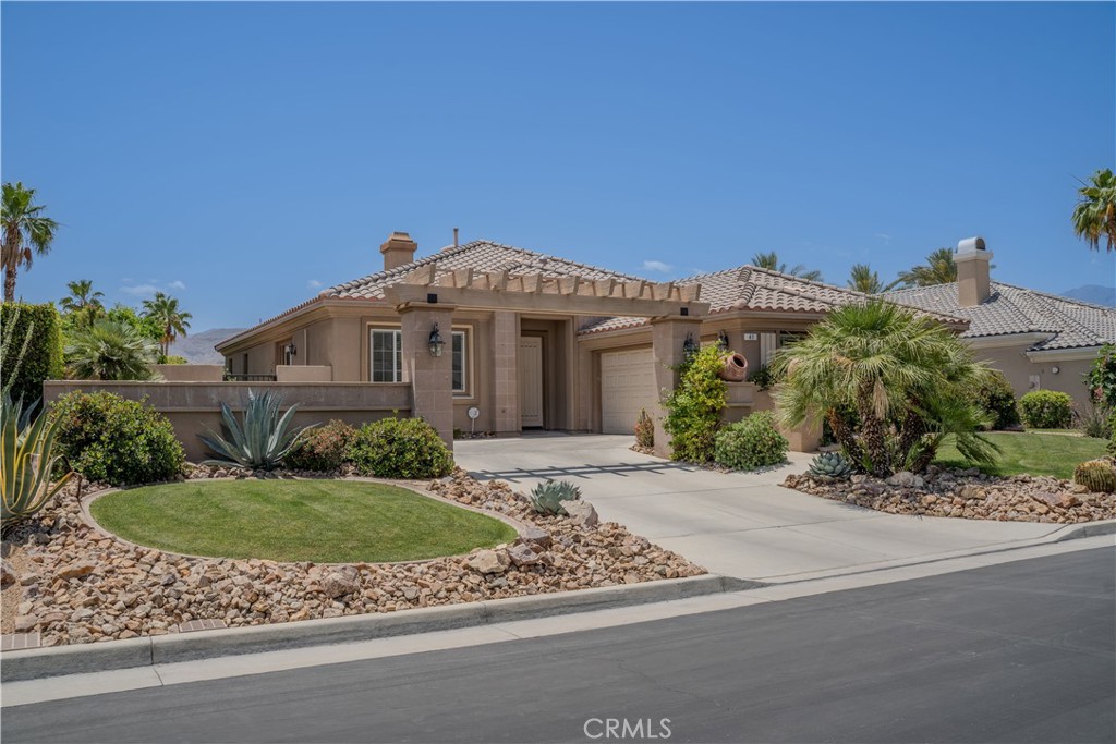 41 Vista Mirage Way