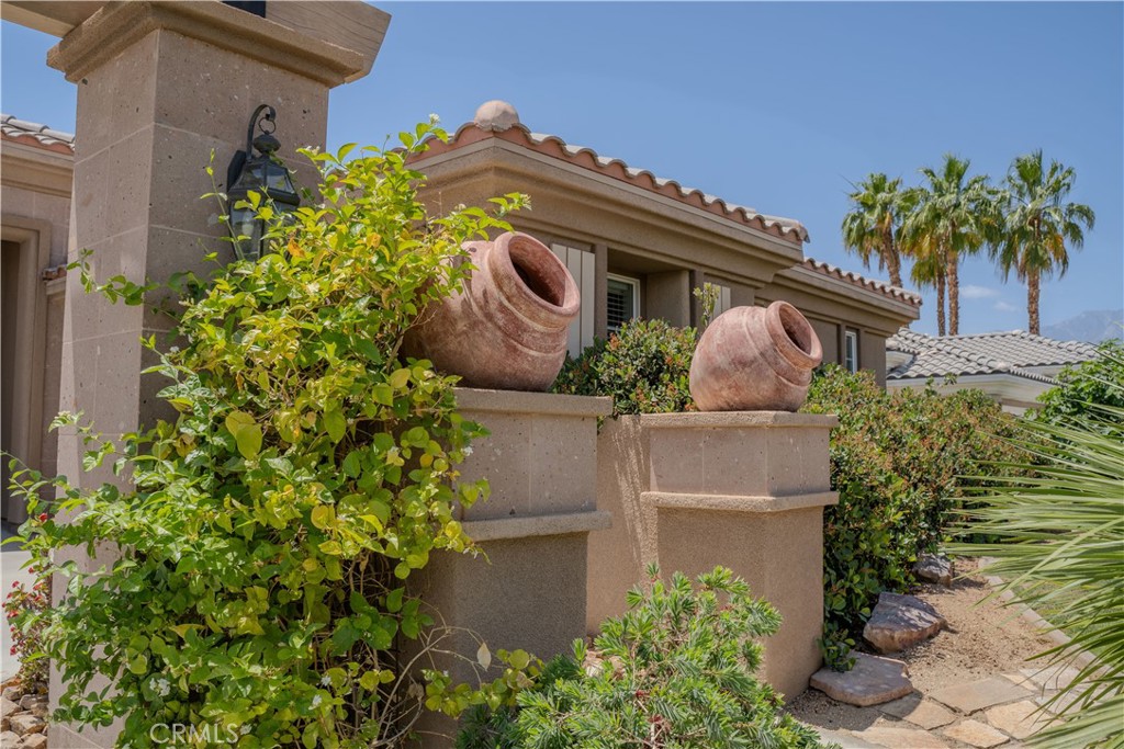 41 Vista Mirage Way