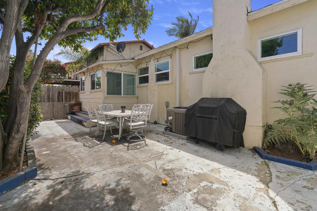 Ocean Beach - Residential Lease