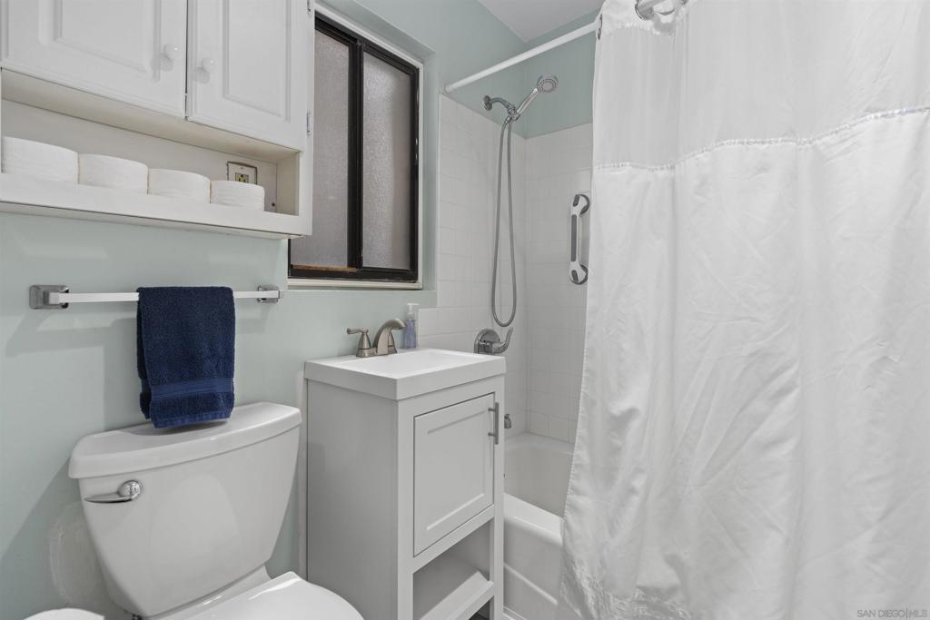 Ocean Beach - Residential Lease