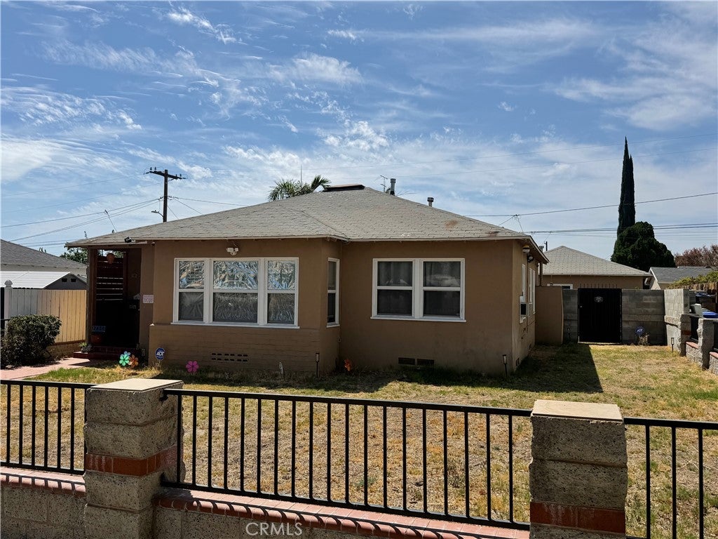 2456 N Waterman