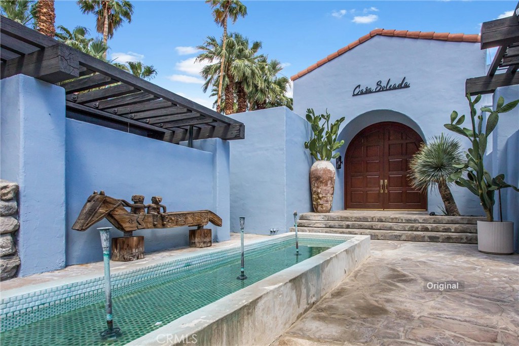 294 W Crestview Drive