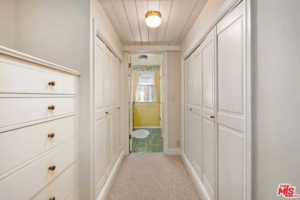 Los Angeles, California 90049, United States, 5 Bedrooms Bedrooms, ,5 BathroomsBathrooms,Residential,Active,250220