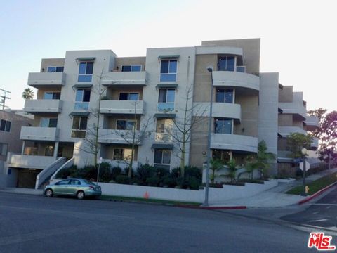 Photo of 1551 Manning Avenue #302, Los Angeles, CA 90024 (MLS # 26654815)