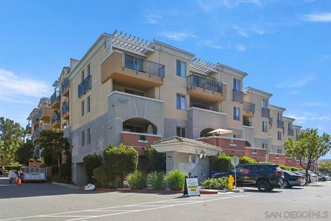 Photo of 3887 Pell Pl PL #307, San Diego, CA 92130 (MLS # 260025096SD)