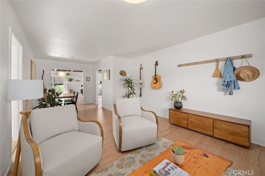 321 Tolosa Way