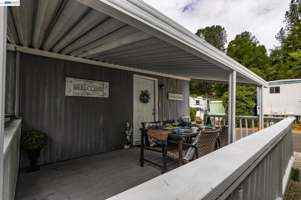17776 Red Bud Lane