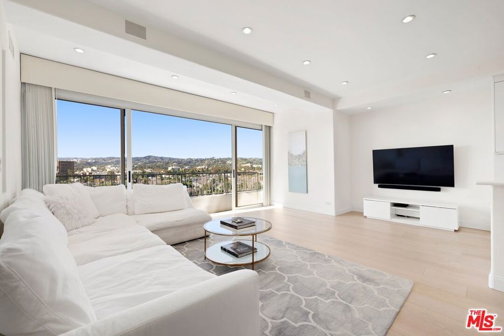 Photo of 10501 Wilshire Boulevard #2201, Los Angeles, CA 90024 (MLS # 26634591)