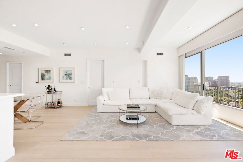 Photo of 10501 Wilshire Boulevard #2201, Los Angeles, CA 90024 (MLS # 26634591)