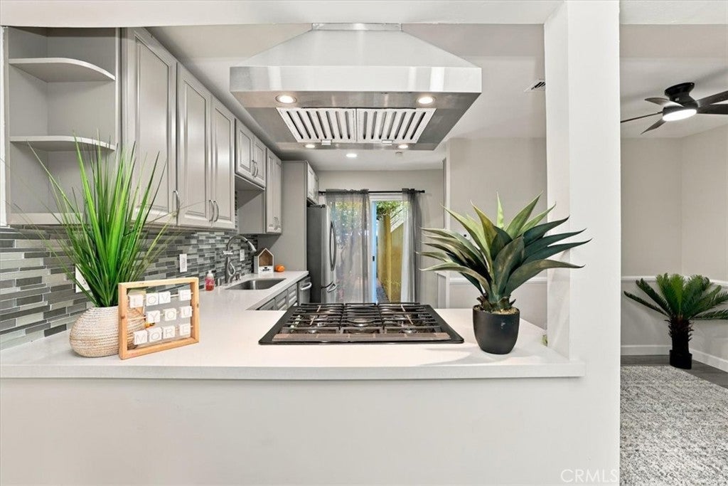 13656 Red Hill