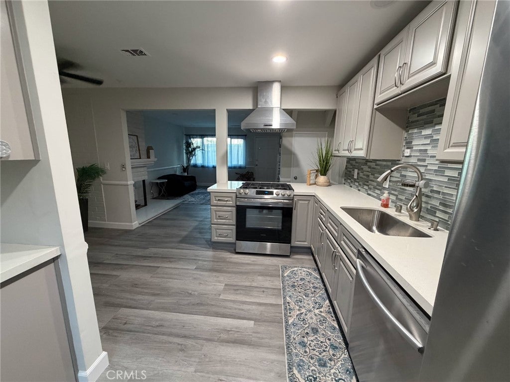 13656 Red Hill