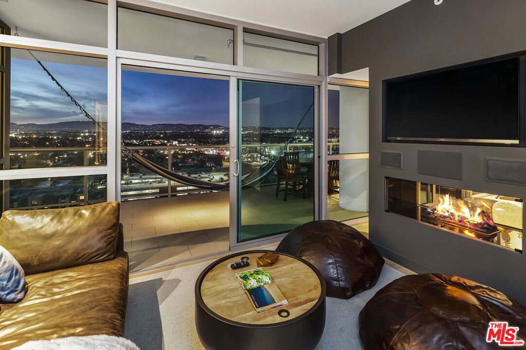 Photo of 13700 Marina Pointe Drive #1620, Marina Del Rey, CA 90292 (MLS # 25628241)