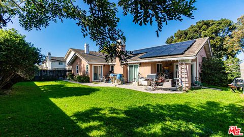 Tiny photo for 650 Bluebell Place, Oxnard, CA 93036 (MLS # 26656269)