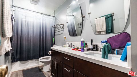 Tiny photo for 650 Bluebell Place, Oxnard, CA 93036 (MLS # 26656269)