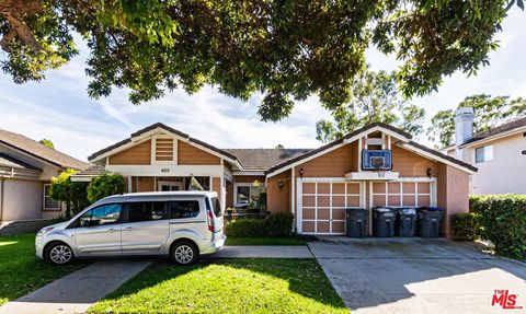 Photo of 650 Bluebell Place, Oxnard, CA 93036 (MLS # 26656269)