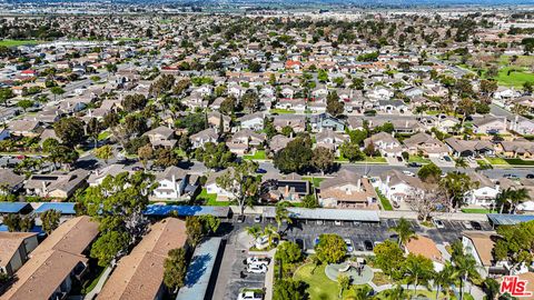 Tiny photo for 650 Bluebell Place, Oxnard, CA 93036 (MLS # 26656269)