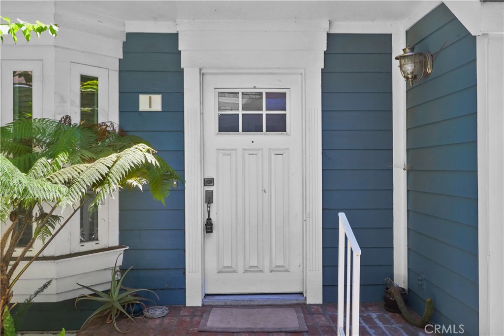 259 N Holliston Avenue 1