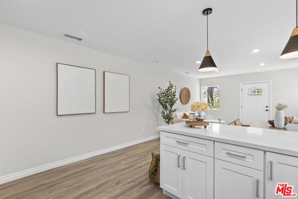 1745 W 39th Street