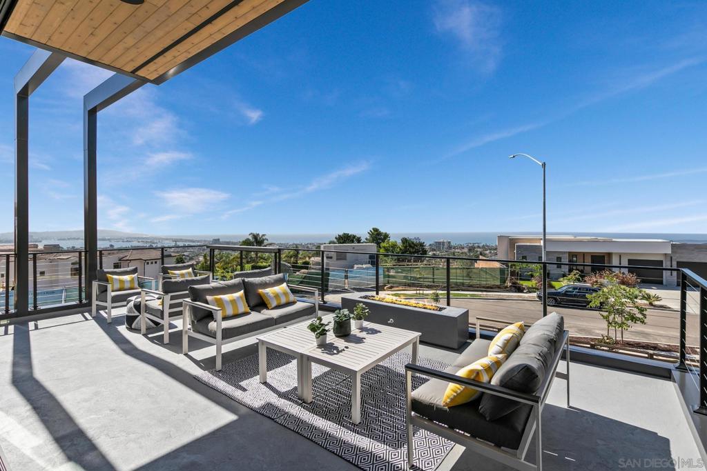 Pacific Beach - Residential