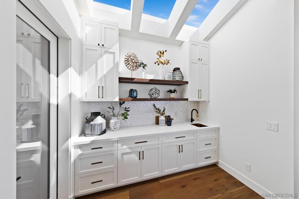 Pacific Beach - Residential