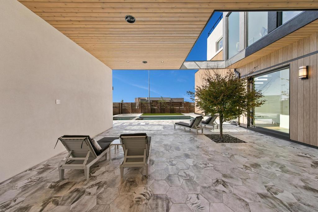 Pacific Beach - Residential