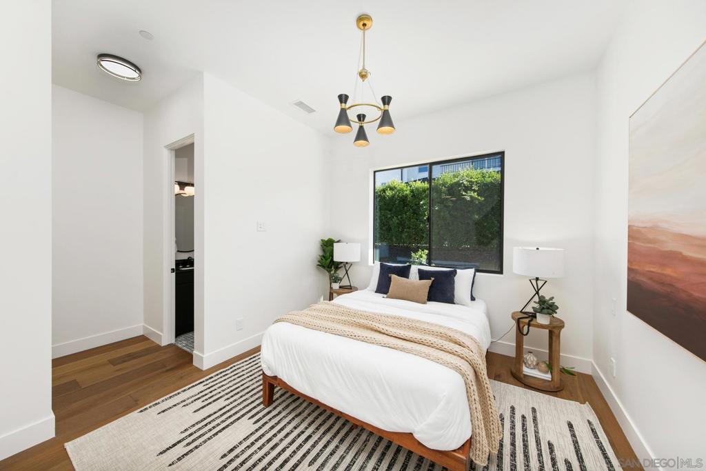 Pacific Beach - Residential