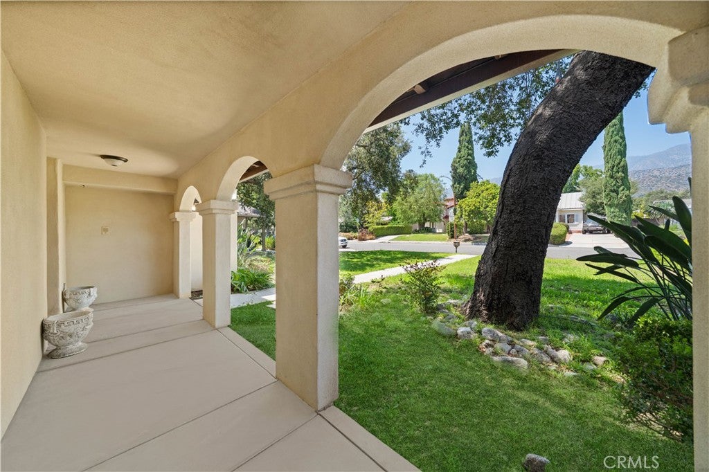 824 Ocean View Avenue, Monrovia CA 91016