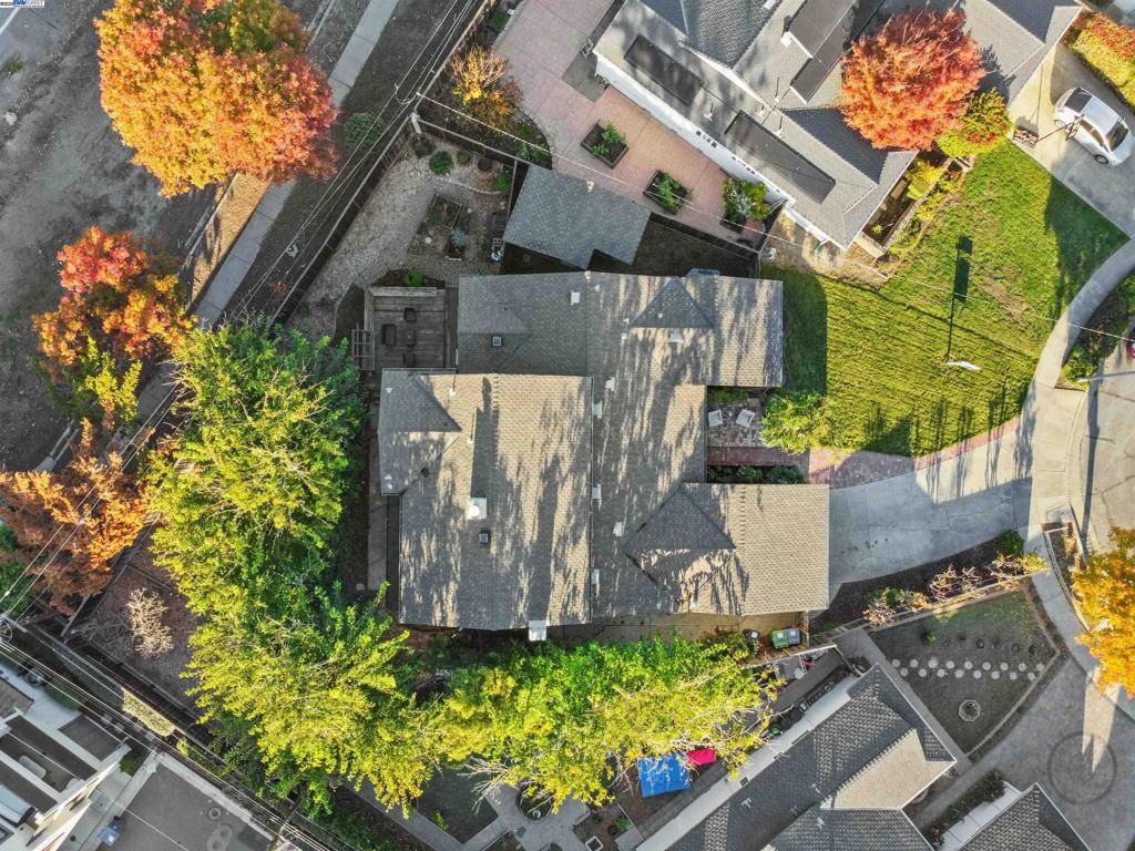 CENTERVILLE - Residential