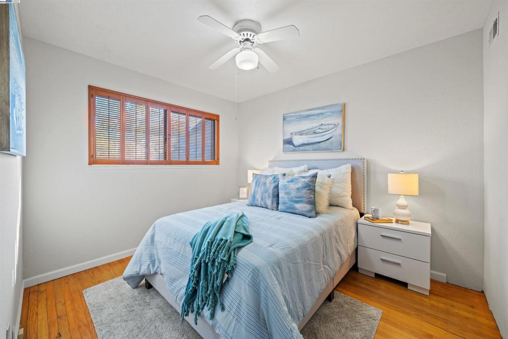 CENTERVILLE - Residential