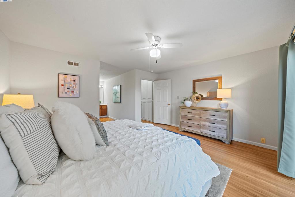 CENTERVILLE - Residential