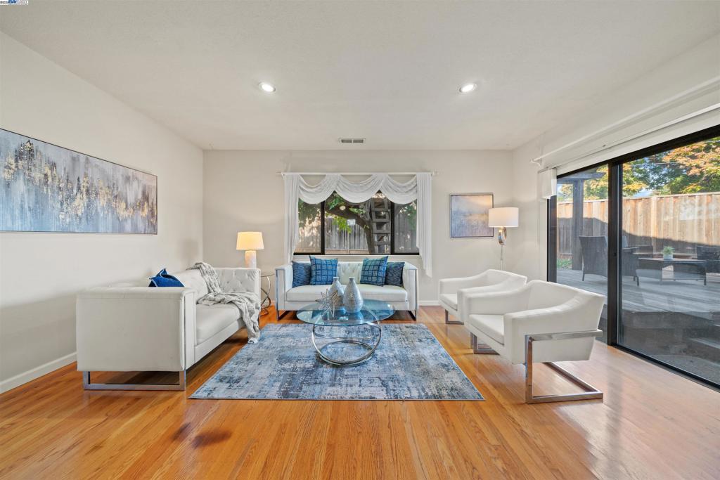 CENTERVILLE - Residential