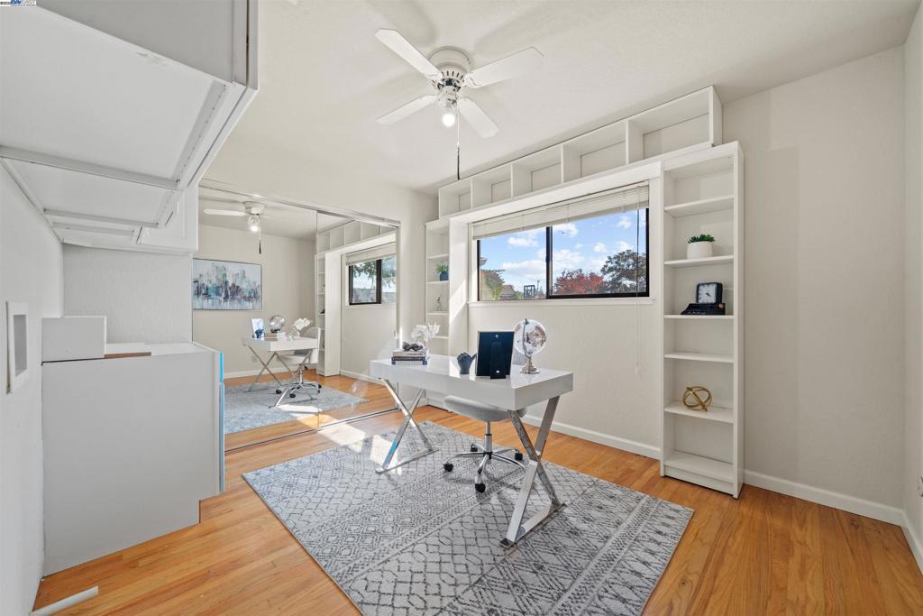 CENTERVILLE - Residential