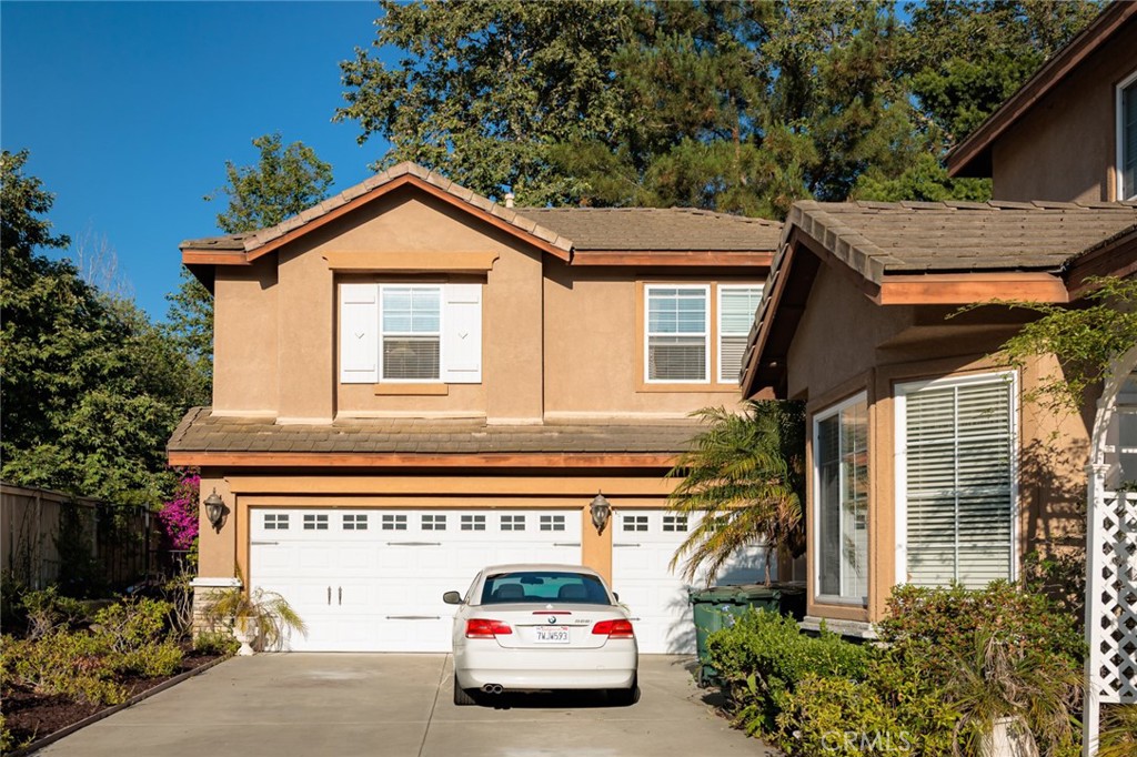 1045 Inverlochy Drive