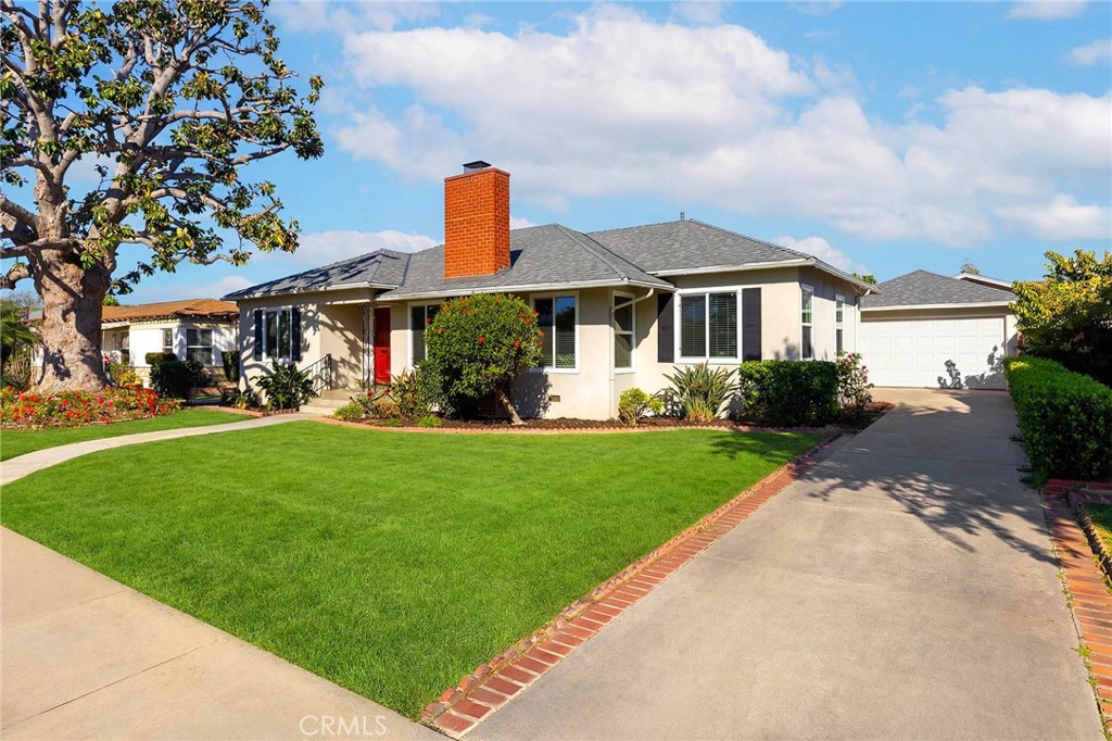 1505 N Rosewood Avenue