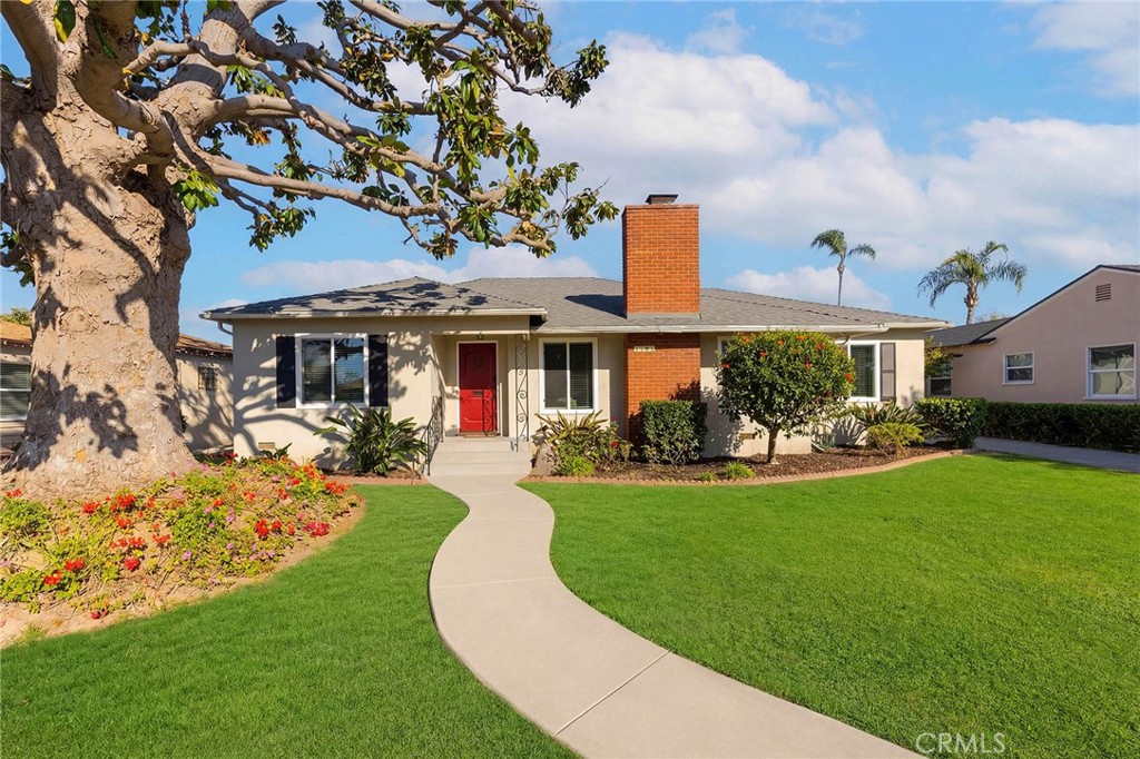 1505 N Rosewood Avenue