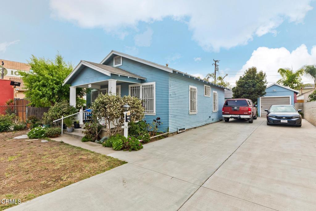 424 W Arbor Vitae Street