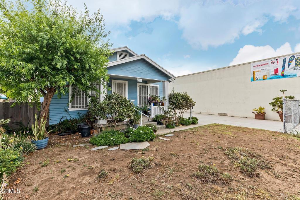 424 W Arbor Vitae Street