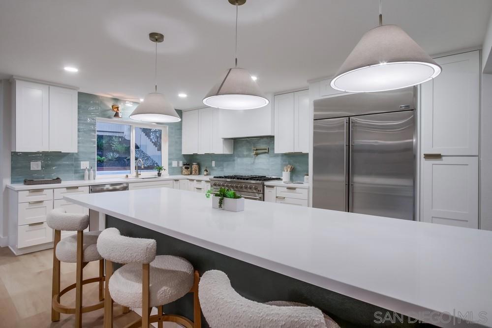 10415 Mesa Madera Dr