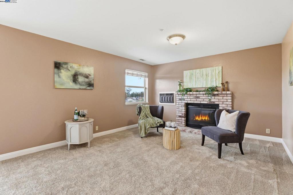 SPRINGTOWN - Residential