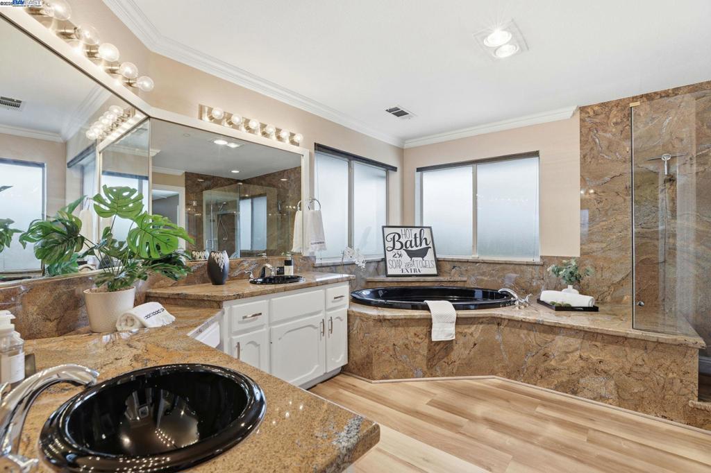 SPRINGTOWN - Residential