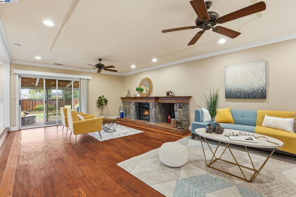 SPRINGTOWN - Residential