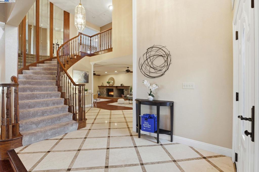 SPRINGTOWN - Residential