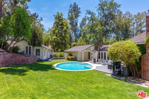 Photo of 5840 Round Meadow Road, Hidden Hills, CA 91302 (MLS # 25528761) Photo of 5840 Round Meadow Road, Hidden Hills, CA 91302 (MLS # 25528761)