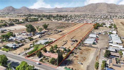 492 S Sanderson Avenue San Jacinto CA 92582