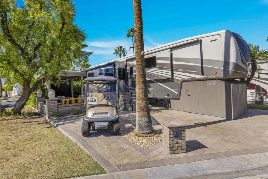 69411 Ramon Road 737