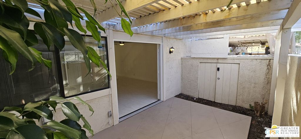 Mountain Shadows - Residential